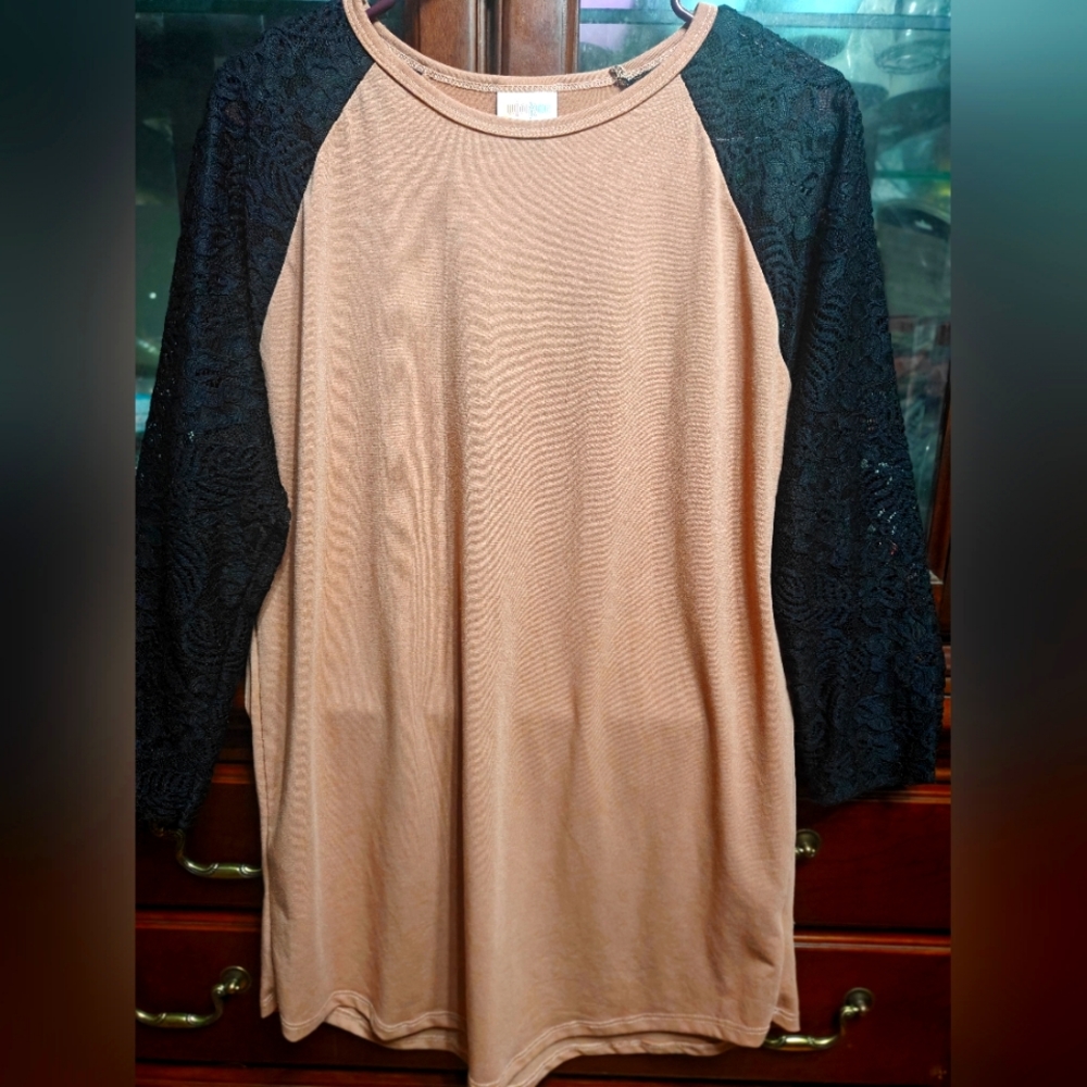 Lularoe Randy top
